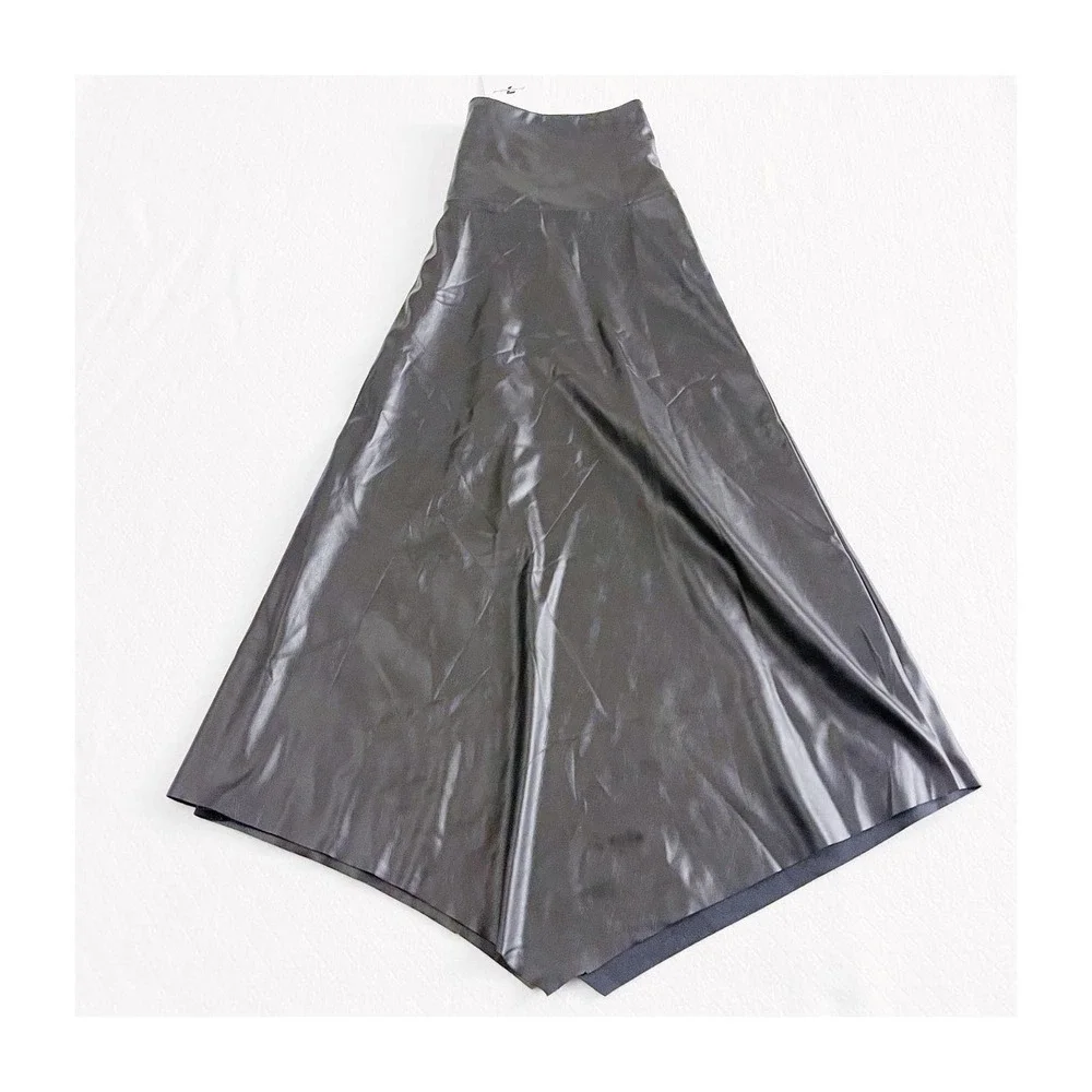 7 For All Mankind Black Faux Leather Full Skirt SZ S NWT